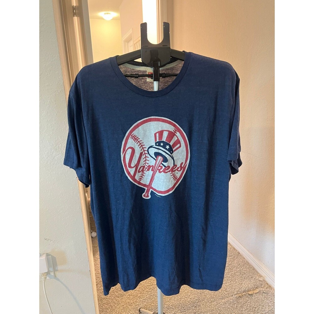 New York Yankees MLB Baseball Homage Throwback Logo Tee Men’s XXL